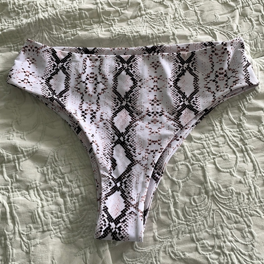 SHEIN snakeskin bikini bottom
